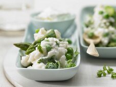 Risotto with peas, green asparagus and goat's cheese