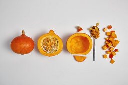 Rinsing and dicing Hokkaido pumpkin (step by step)