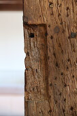 Wooden column (close-up)