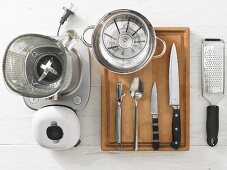 Kitchen utensils for making shakes