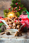 Lebkuchenfiguren, Weihnachtsgeschenke und Wunderkerze