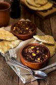 Chilli con carne with flatbread