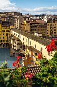 'Ponte Vecchio', die älteste Brücke über den Arno in Florenz, Italien
