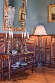 Wood-panelled wall in Château des Grotteaux