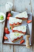 Strawberry tart with lime mousse and white chocolate