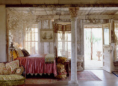 Romantic studio apartment with melancholy charm