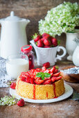 Sponge cake with strawberries and semolina