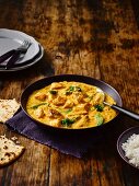 Chickern korma (chicken curry, India)