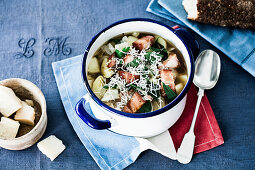 La Garbure - Cabbage stew with potatoes and bread