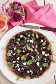 Rote-Bete-Tarte Tatin mit Feta