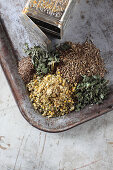 Mix-it-yourself herbs
