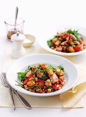 Tuna and bean fattoush