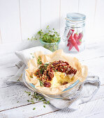 Baked Camembert with nuts (low carb)