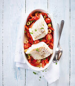 Baked cod with peppers, tomatoes and olives (low carb)