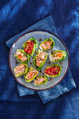 Rillettes mit Fisch und Kaviar in Salatblättern