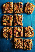 Caramelised apple and oat bars