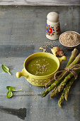 Blood Cleanser cup of soup: green asparagus with spinach and ginger