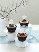 Cupcakes mit Weihnachtsgewürzen und Mincemeat