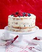 Panettone-Torte mit Beeren