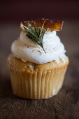 A savoury cupcake with cream cheese, rosemary and bacon