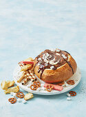 Stuffed bread with a melted chocolate dip