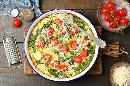 Frittata with spinach, courgette and cherry tomatoes
