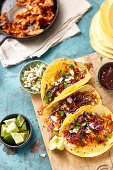 Tacos with pulled chicken