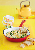 Gluten Free Cheesy Scrambled Eggs with Spinach