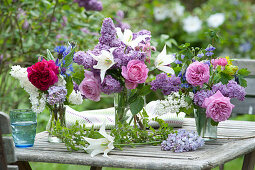 Small Bouquets With Roses And Lilac