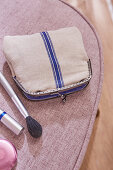 A mini DIY clutch made from linen