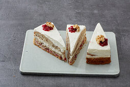 Walnut and lingonberry oil-sponge cake