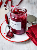 Christmas pear and cranberry chutney