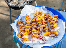 Grilled skewers with pumpkin, red onions and za'atar