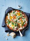 Shakshuka (pochierte Eier in Tomatensauce, Nordafrika)