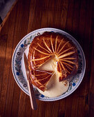 Reblochon cheese cake with puff pastry, sliced