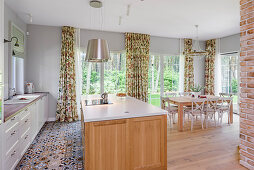 Open-plan country-house-style kitchen