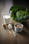 Zutaten für Wirsingrouladen (Milch, Gorgonzola, Sahne und Linsen)