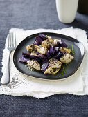 Mohn-Ingwer-Hähnchen mit violetten Kartoffeln