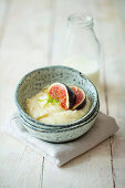 Semolina pudding with almond milk, rice syrup and figs (vegan)
