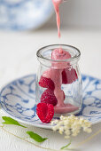 Raspberry smoothie with elderflower