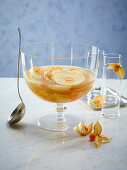 Weisse Sangria mit Physalis