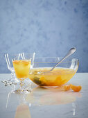 Clementinen-Cocktail mit Wermut und Orangenlikör
