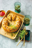 Leek, potato and cheddar pastry ring