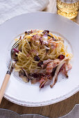 Spaghetti Cacio e pepe mit Radicchio