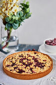 Cherry crumble cake