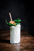Pineapple, Coconut milk, Mint and Jalapeno Smoothie