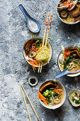 Vegan ramen soup with mushrooms (Asia)