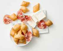 Gnocco fritto (deep-fried yeast pastries, Italy)