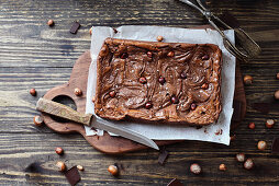 Brownies mit Schokocreme und Haselnüssen