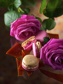 Macarons with caramel and roses